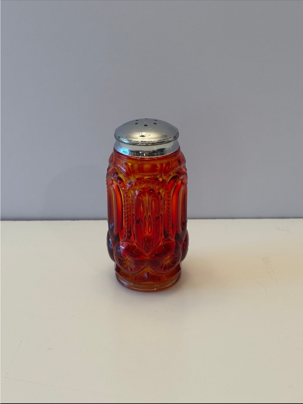 Vintage LE Smith Sun and Moon Salt Shaker